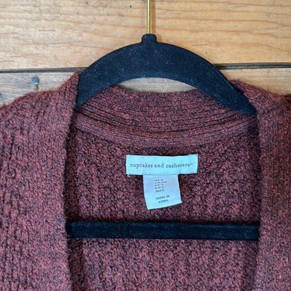 Cupcakes and Cashmere Open Cardigan - Picture 3 of 3